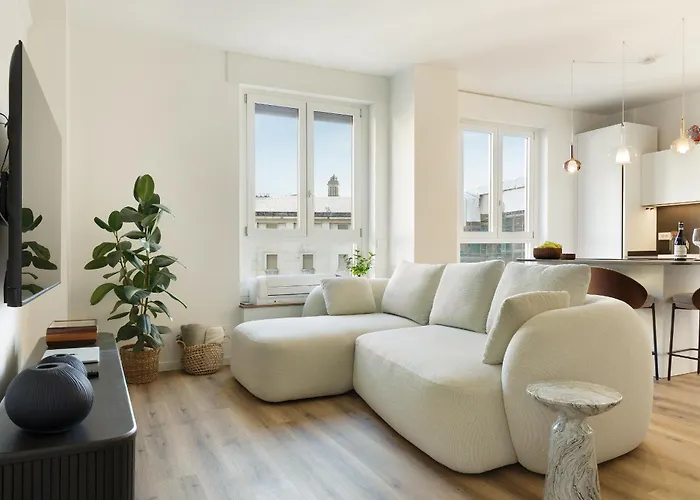 - Boutique In The Center On The *