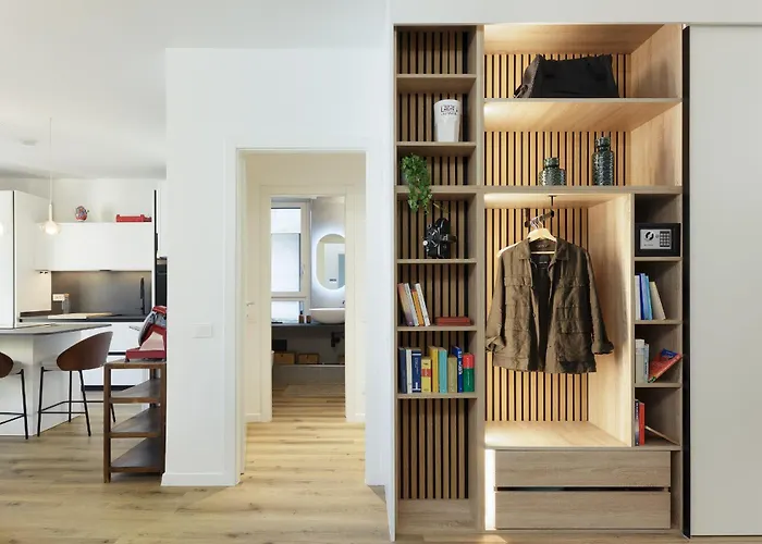 - Boutique In The Center On The *