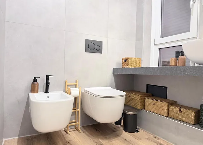 - Boutique In The Center On The * Lecco